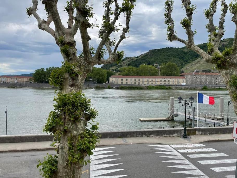 Вилла La Batellerie, Vue Sur Rhone Тен-л'Эрмитаж Экстерьер фото